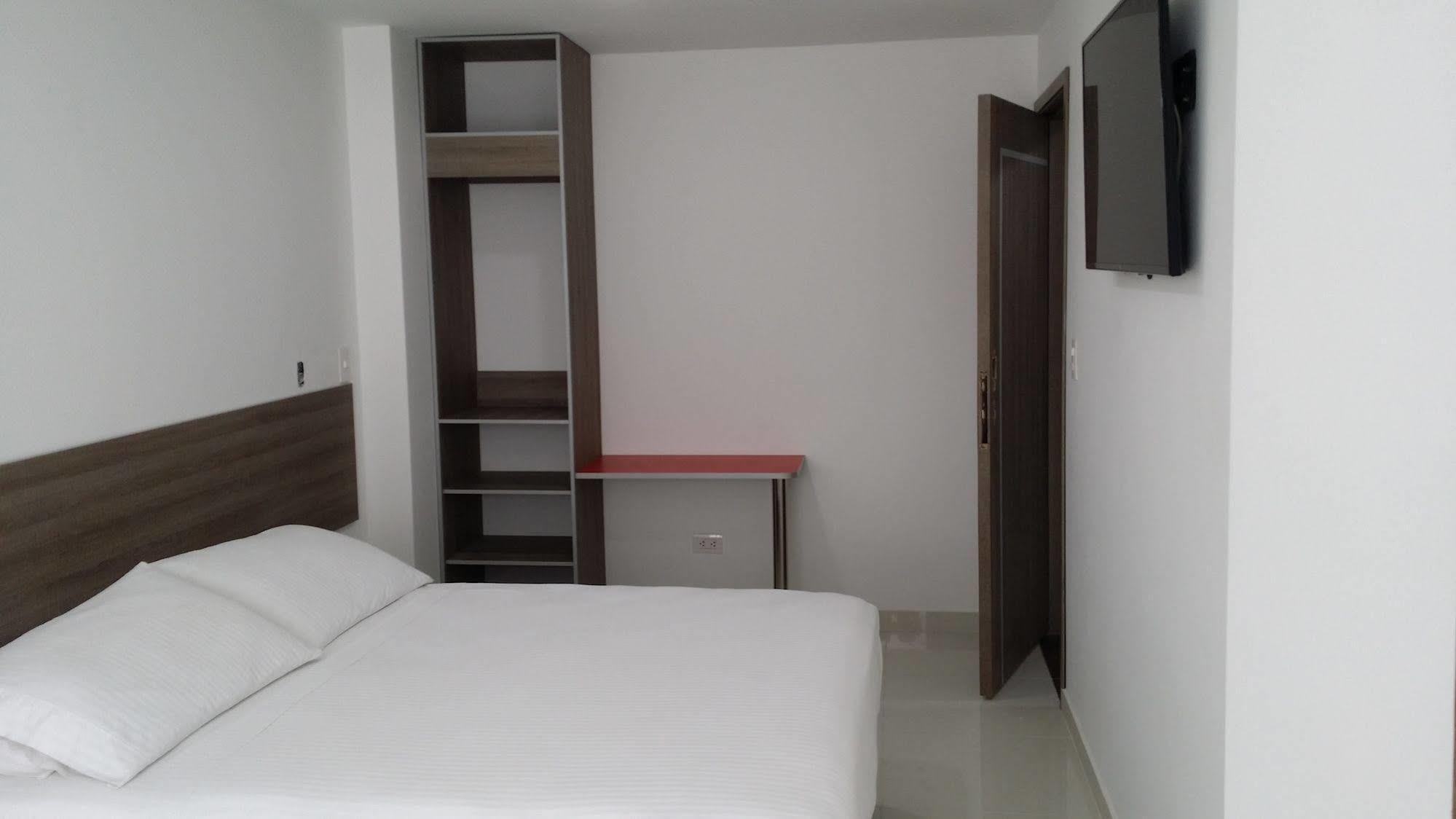 A Bogota On Holidays By Open - Hotel Cas-Embajada Americana Экстерьер фото