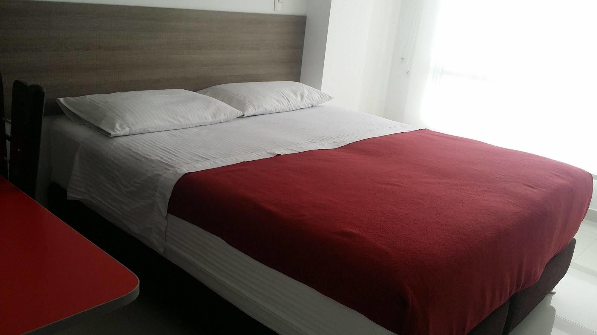 A Bogota On Holidays By Open - Hotel Cas-Embajada Americana Экстерьер фото